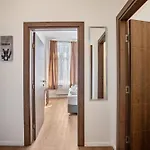 Altstadt Residenz 招待所